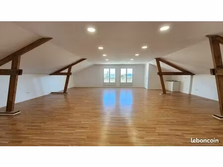 bureaux 100 m² limay