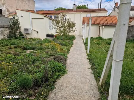 immeuble de rapport – 3 logements meublés – plain-pied