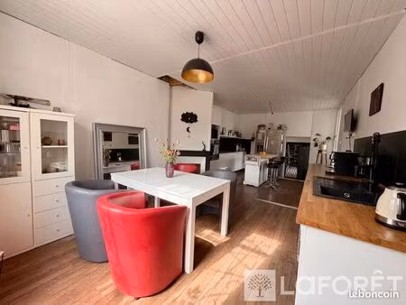 maison 7 pièces 182 m²