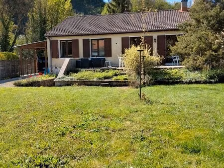 maison individuelle de plain-pied 95 m2  avec terrasse et jardin  proche du centre-ville d