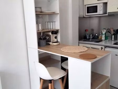 studio 17m carré tout équipé avec parking