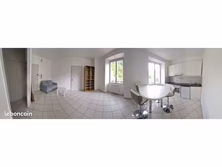 appartement t2  38m2  parking privé  cave