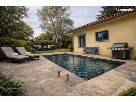 maison  piscine  plus 2 dépendances