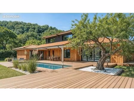 maison 5 pièces 130 m²