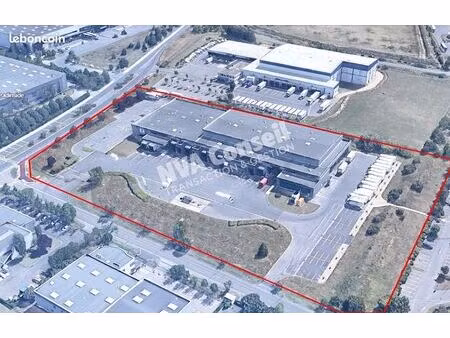 entrepôt 5315 m² saint-ouen-l'aumône