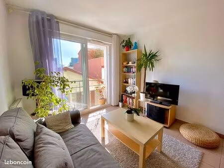 t2 calme mérignac mondésir