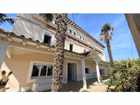 maison pierre et dépendances