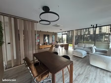 bureau 61 m² lumineux – rdc – 2 parkings – perpignan