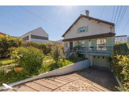 maison 5 pièces 154 m²