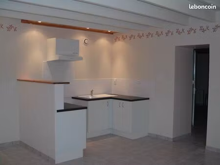 maison centre st hilaire de loulay 85600