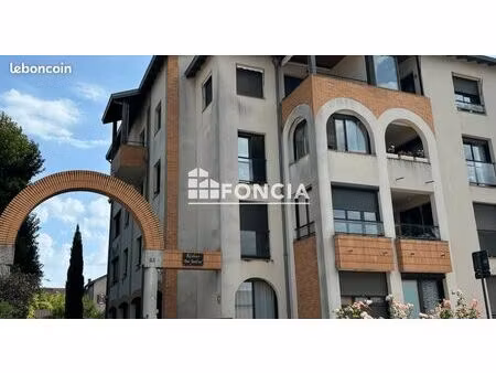 appartement lumineux avec vue dégagée dans résidence prisée de villeneuve-sur-lot