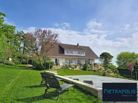 villa de luxe à vendre dans le quartier eugene spuller