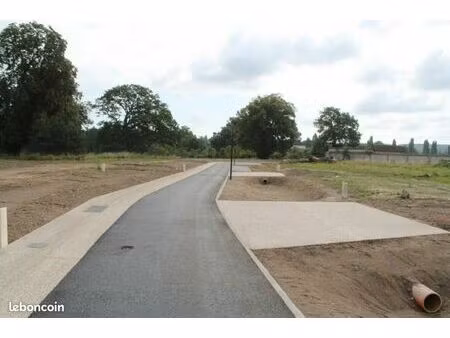 terrain 629 m² freville