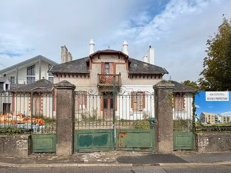 maison bourgeoise à rénover hyper centre guérande