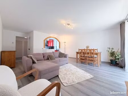 appartement 3 pièces 65 m²