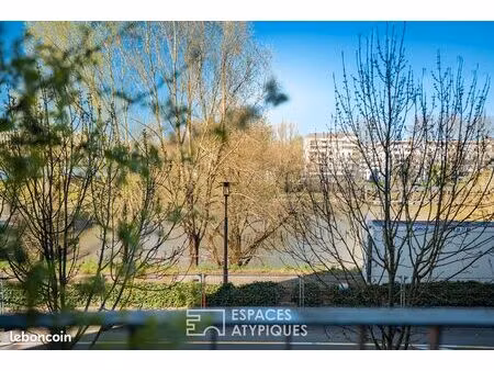 loft/atelier/surface 5 pièces 125 m²