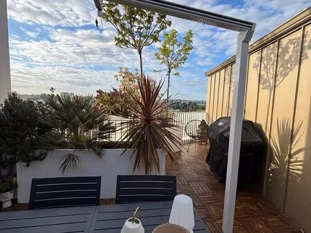 t4 quartier république