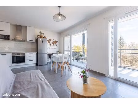 appartement 3 pièces 61 m²