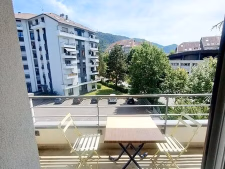 t3 centre ville avec parking couvert