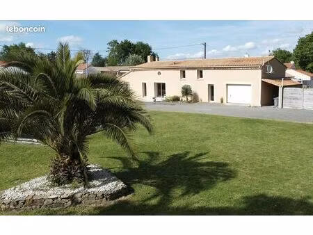 longère 8 pièces 149 m²