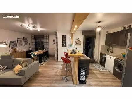 t3 76 m² – rénové – traversant – 2 chambres – cave – quartier calme