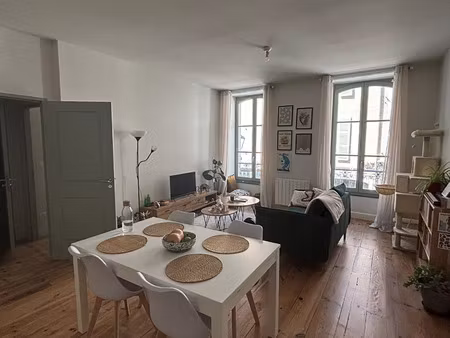 location appartement 2 pièces 44 m² à pau (64000)