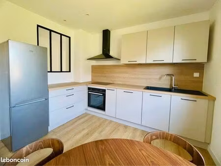 t2 bis refait à neuf