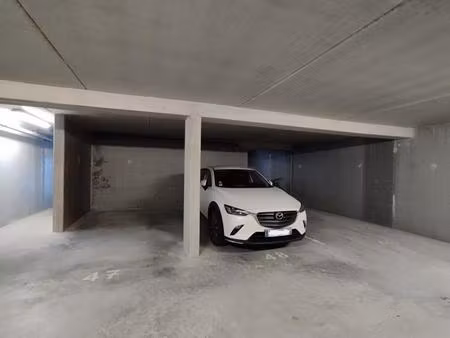 a louer - agence giboire- place de parking bruz