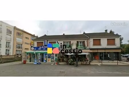 local commercial 500 m²