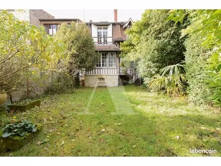 maison 8 pièces 192 m²