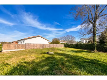 vente terrain à construire 493 m² saint-médard-en-jalles (33160)