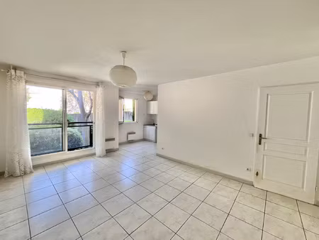 aix en provence  au sein d'une résidence très prisée  appart