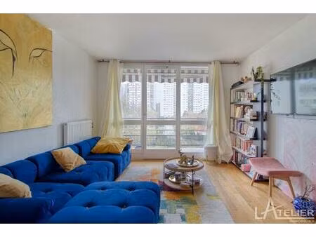 bel appartement avec une grande luminosité et vue dégagée