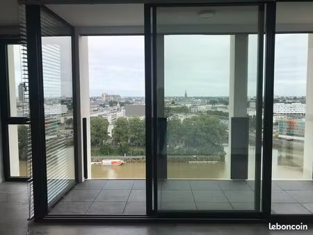 t2 47 m2 bd louis barthou