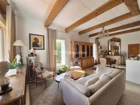 bastide à proximité de toutes les commodités