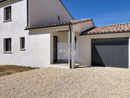 vagnas deux maisons neuves au calme  proches commerces  à