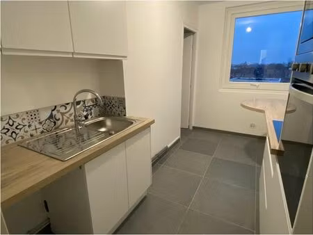 t2 meuble 44.44m² marcq-en-baroeul / limite lille