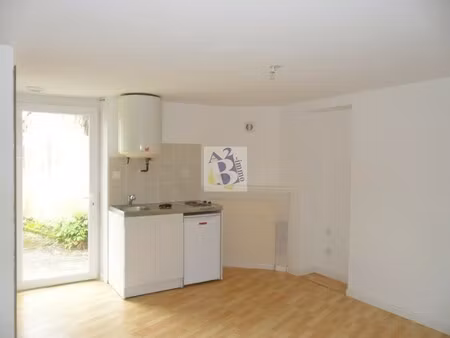 ruelle sur touvre studio 16m² avec terrasse
