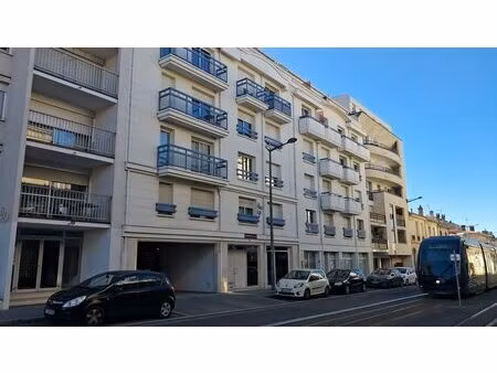 parking bordeaux crs argonne saint genès