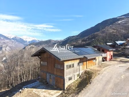 local 105 m² moûtiers