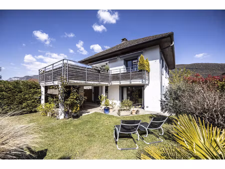 brison st innocent maison vue lac au calme