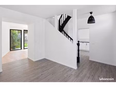 maison 5 pièces 106m²