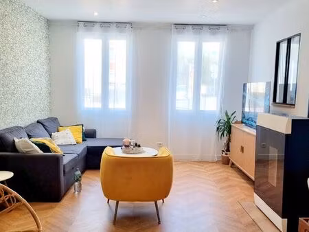 maison 3chambres  bureau et jardin