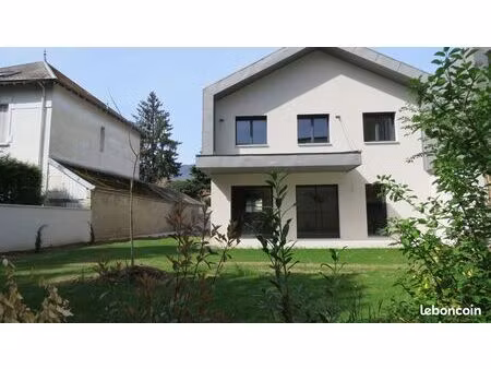 maison - 5 pièces - 95m2