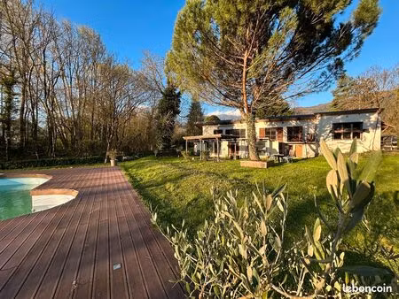 maison 6 piéces 150m2 + studio