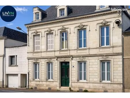 maison 11 pièces 253 m²