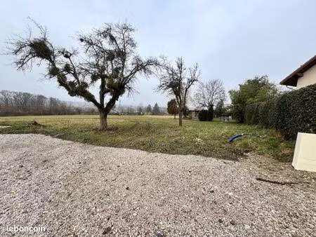 terrain 757 m² saint cergues