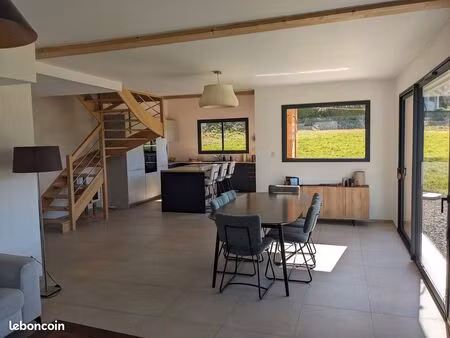 maison 6 pièces 150 m²