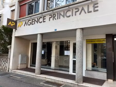 local commercial 80 m2