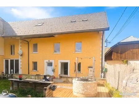 corps de ferme 300 m2